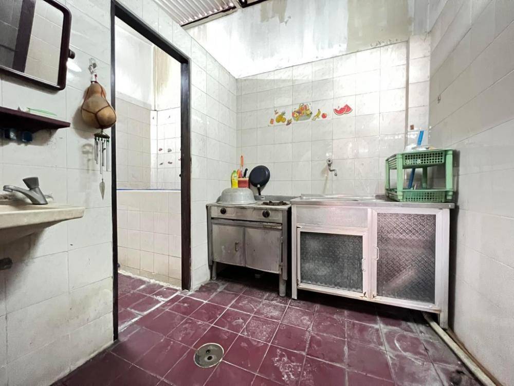 ขายด่วน !!! อาคารพาณิชย์ ซ.จันทน์ 45 แยก 3